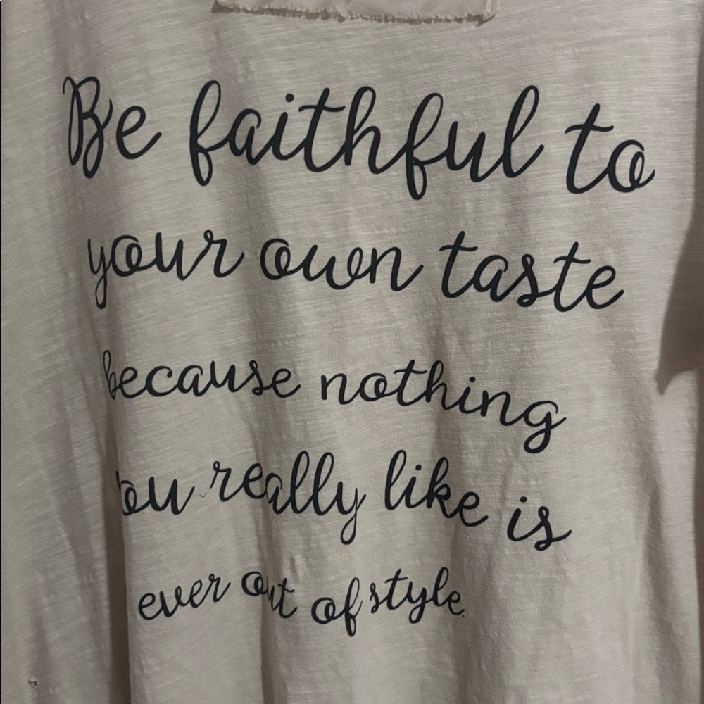 NWT A Rare Bird Faithful to your Style T-shirt Size L/XL - Picture 3 of 8